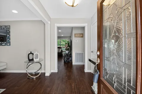 $299,999 | 2514 Creekleaf Road, Houston, TX 77068