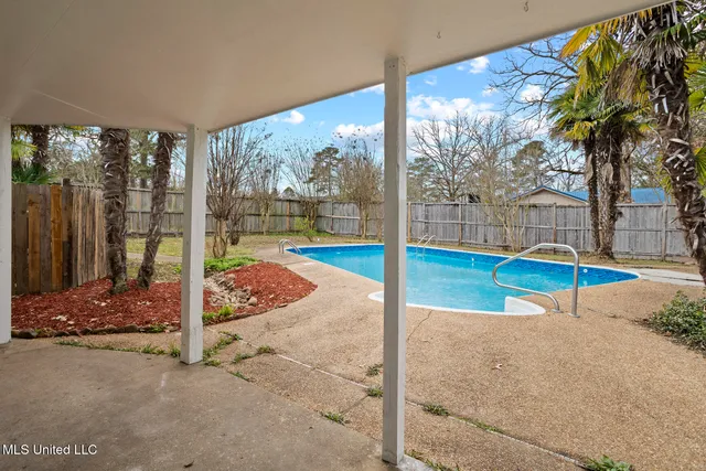 $215,000 | 443 Tina Lane, Pearl, MS 39208