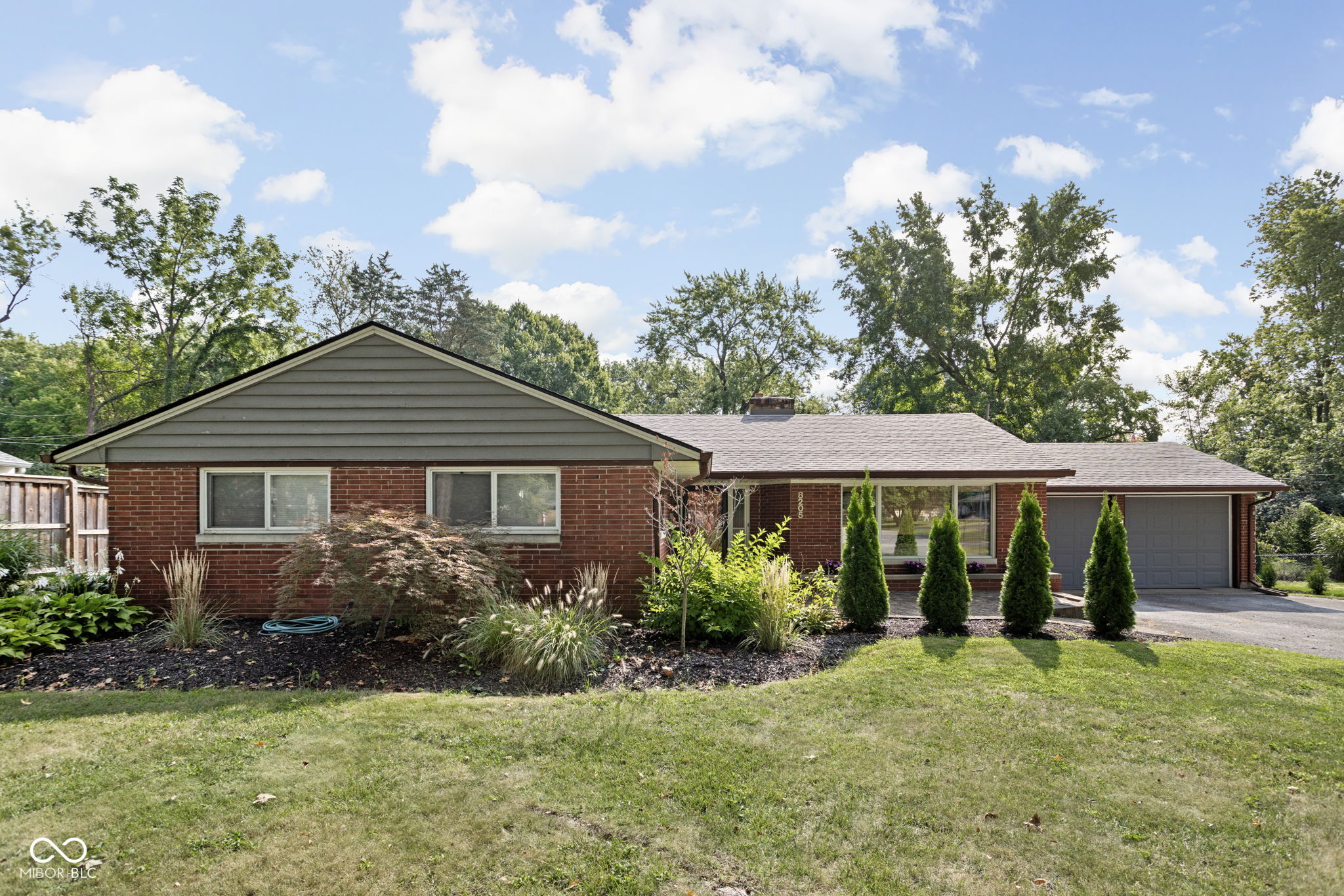 8205 Windcombe Boulevard Indianapolis, IN 46240 - Photo 1 of 47