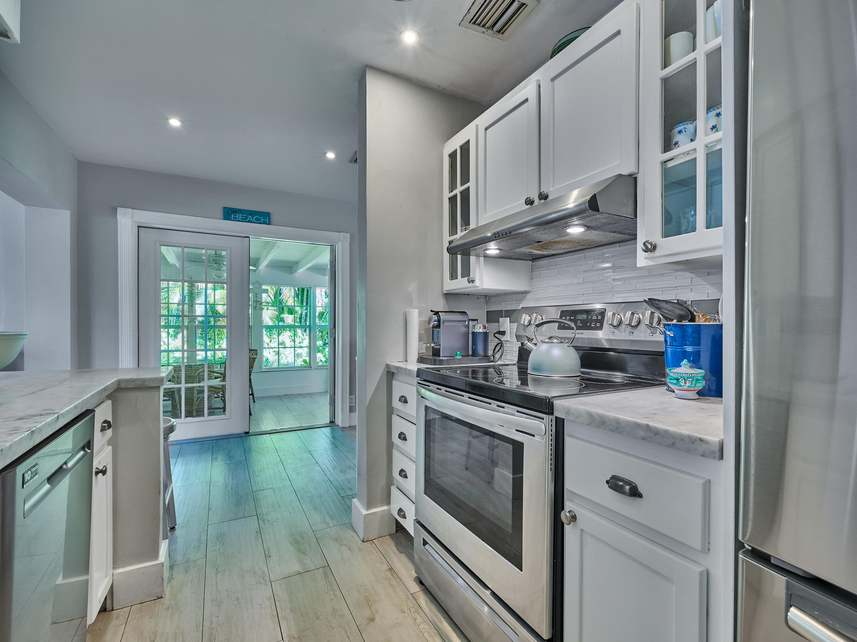 301 Northwest 3rd Court Boca Raton, FL 33432 - Photo 19 of 45 Kitchen