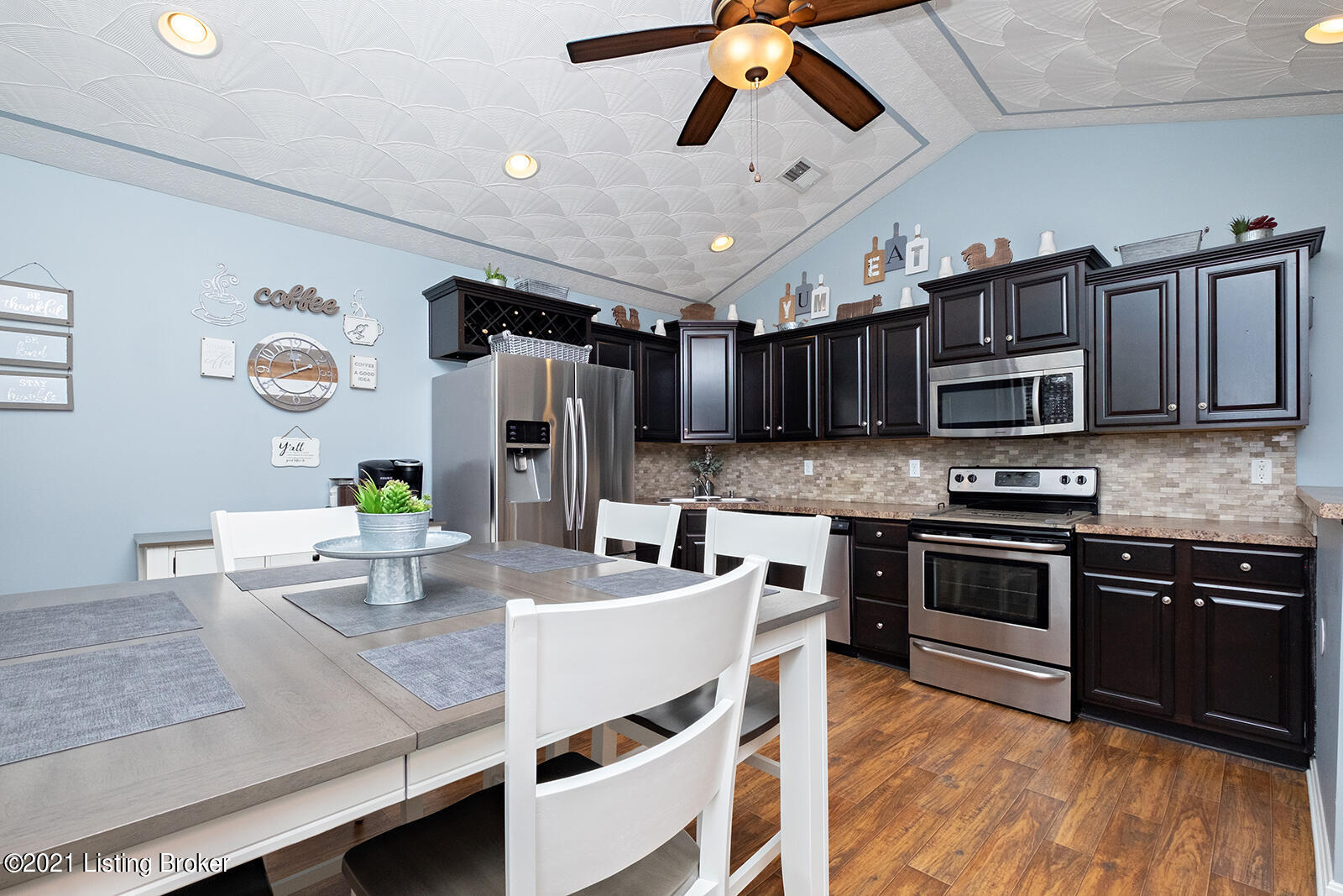 455 Madison Rae Boulevard Shepherdsville, KY 40165 - Photo 7 of 57 455 Madison Rae Blvd