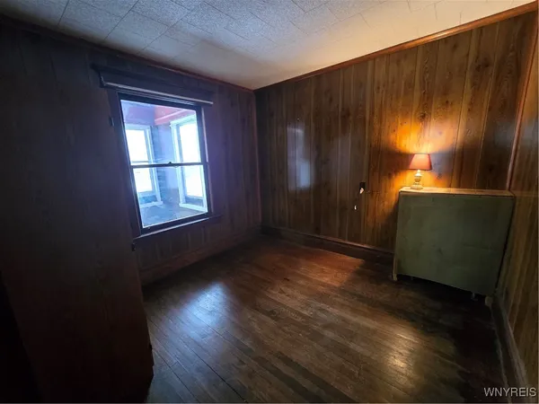 $199,900 | 219 West Oak Orchard Street, Shelby, NY 14103