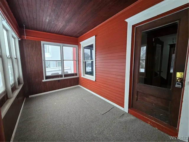 $215,000 | 219 West Oak Orchard Street, Shelby, NY 14103