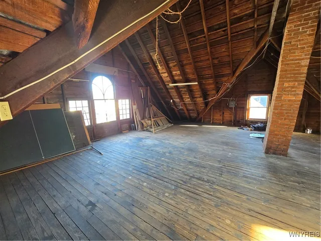 $215,000 | 219 West Oak Orchard Street, Shelby, NY 14103