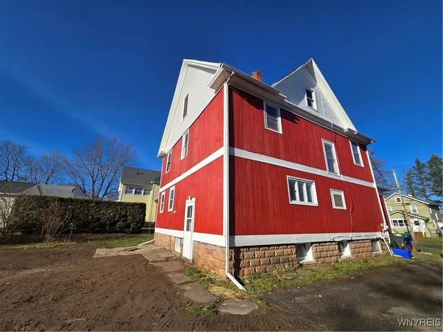 $215,000 | 219 West Oak Orchard Street, Shelby, NY 14103