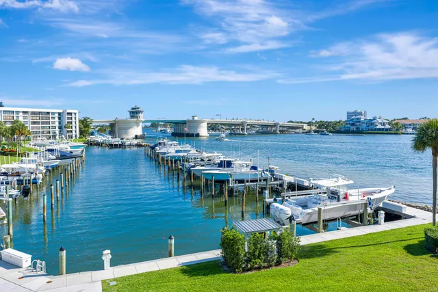 $995,000 | 1542 Jupiter Cove Drive, Unit 307, Jupiter, FL 33469