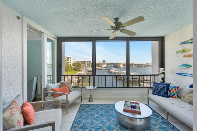 $995,000 | 1542 Jupiter Cove Drive, Unit 307, Jupiter, FL 33469