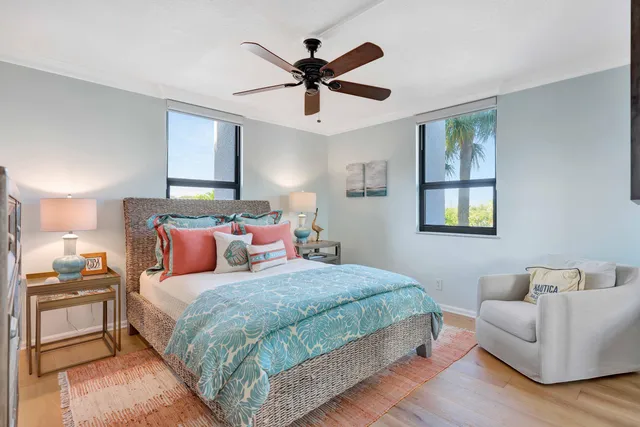 $995,000 | 1542 Jupiter Cove Drive, Unit 307, Jupiter, FL 33469