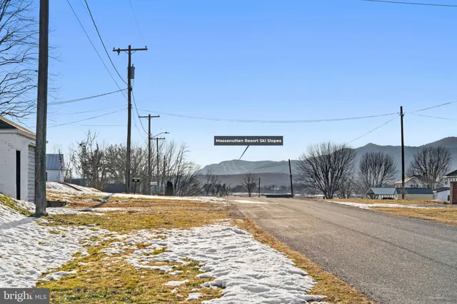 $2,260 | 701 South 2nd Street, Shenandoah, VA 22849