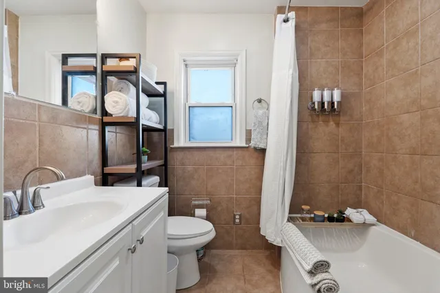 $2,260 | 701 South 2nd Street, Shenandoah, VA 22849