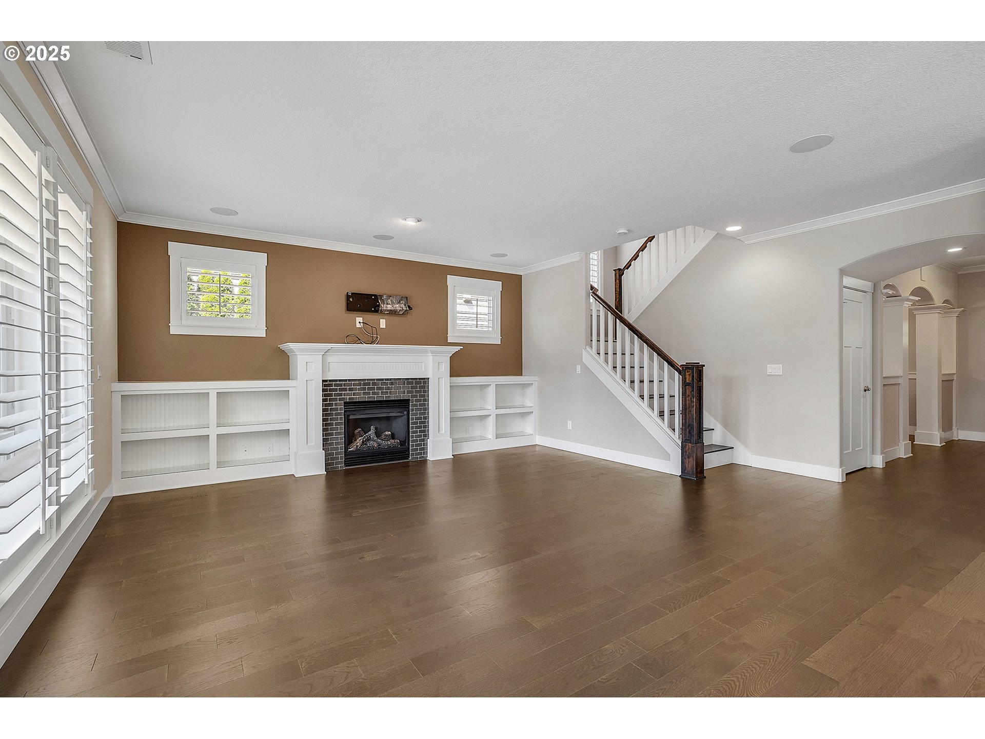 3908 Southwest Spring Garden Street Portland, OR 97219 - Photo 11 of 41 Gallery Image 11