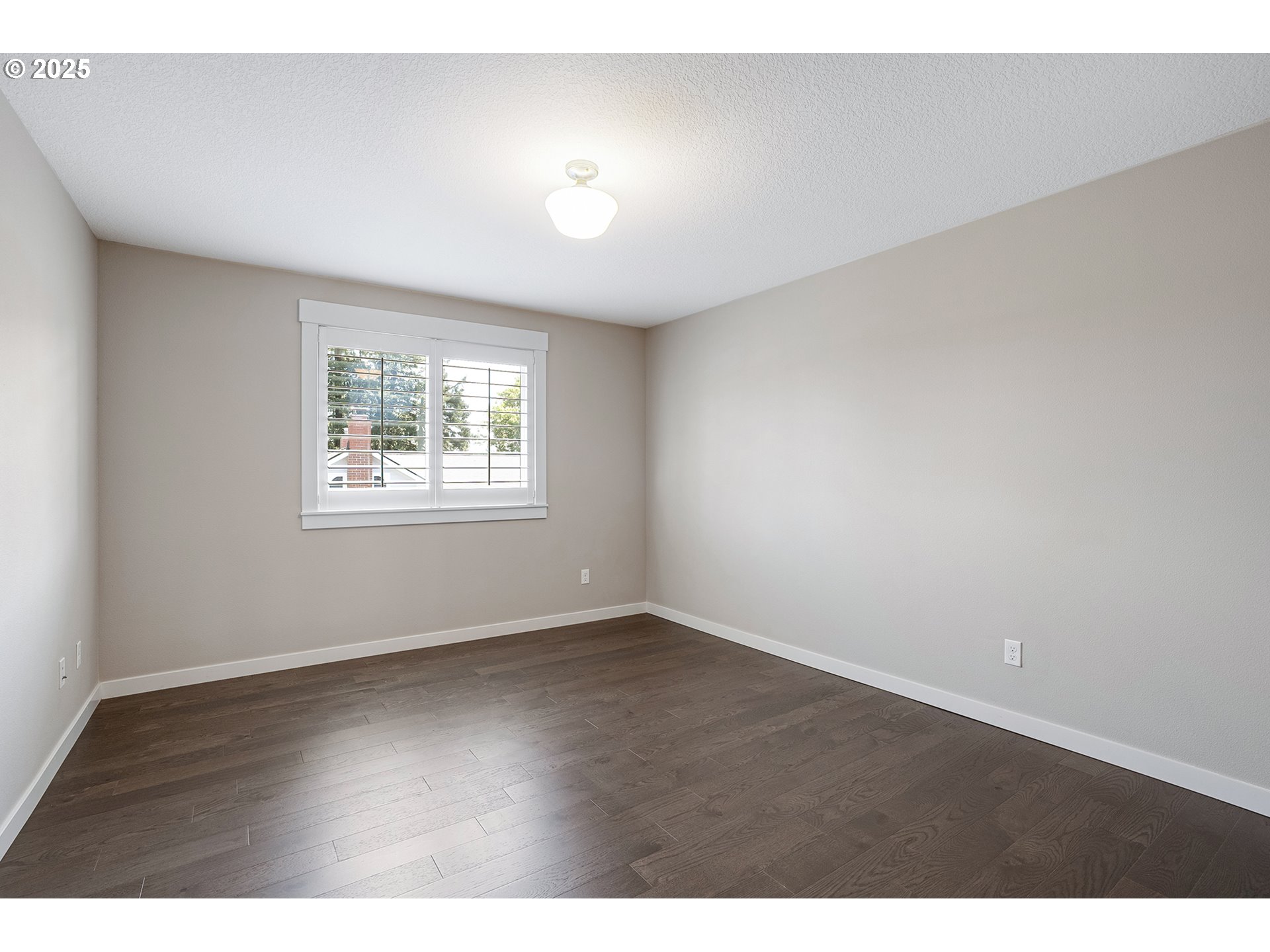 3908 Southwest Spring Garden Street Portland, OR 97219 - Photo 23 of 41 Gallery Image 23