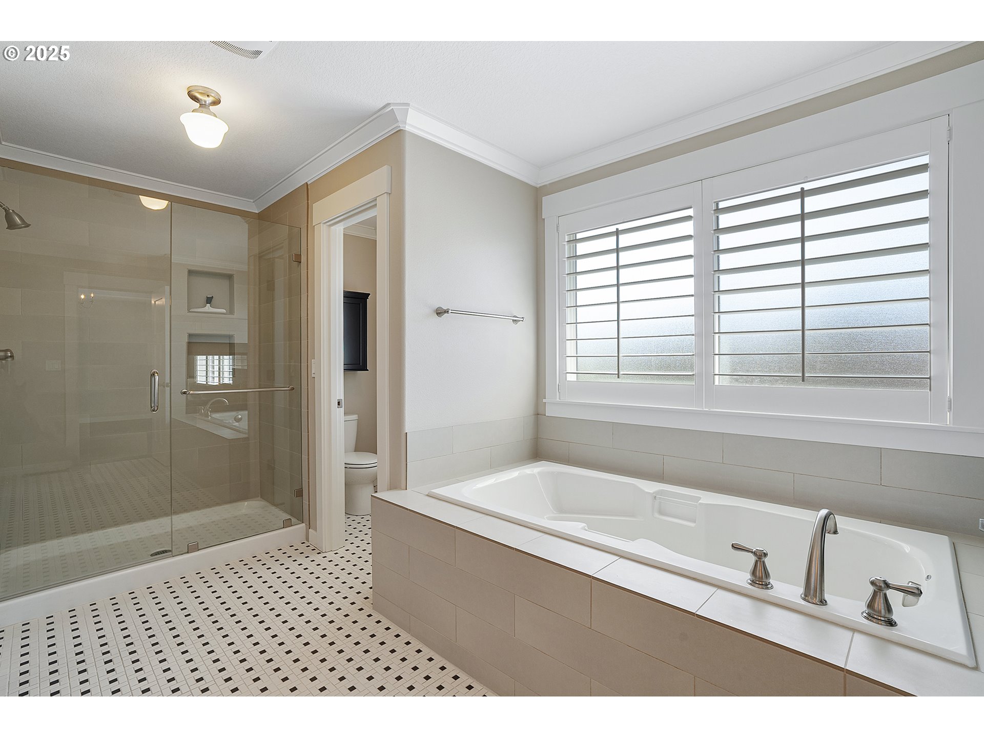 3908 Southwest Spring Garden Street Portland, OR 97219 - Photo 29 of 41 Gallery Image 29