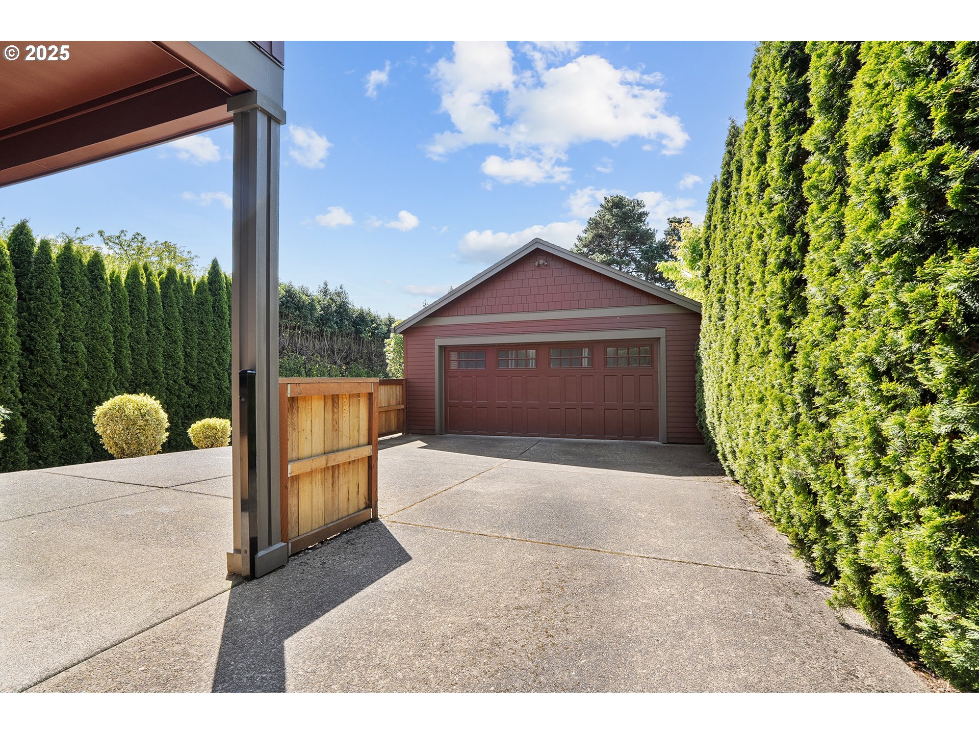 3908 Southwest Spring Garden Street Portland, OR 97219 - Photo 31 of 41 Gallery Image 31