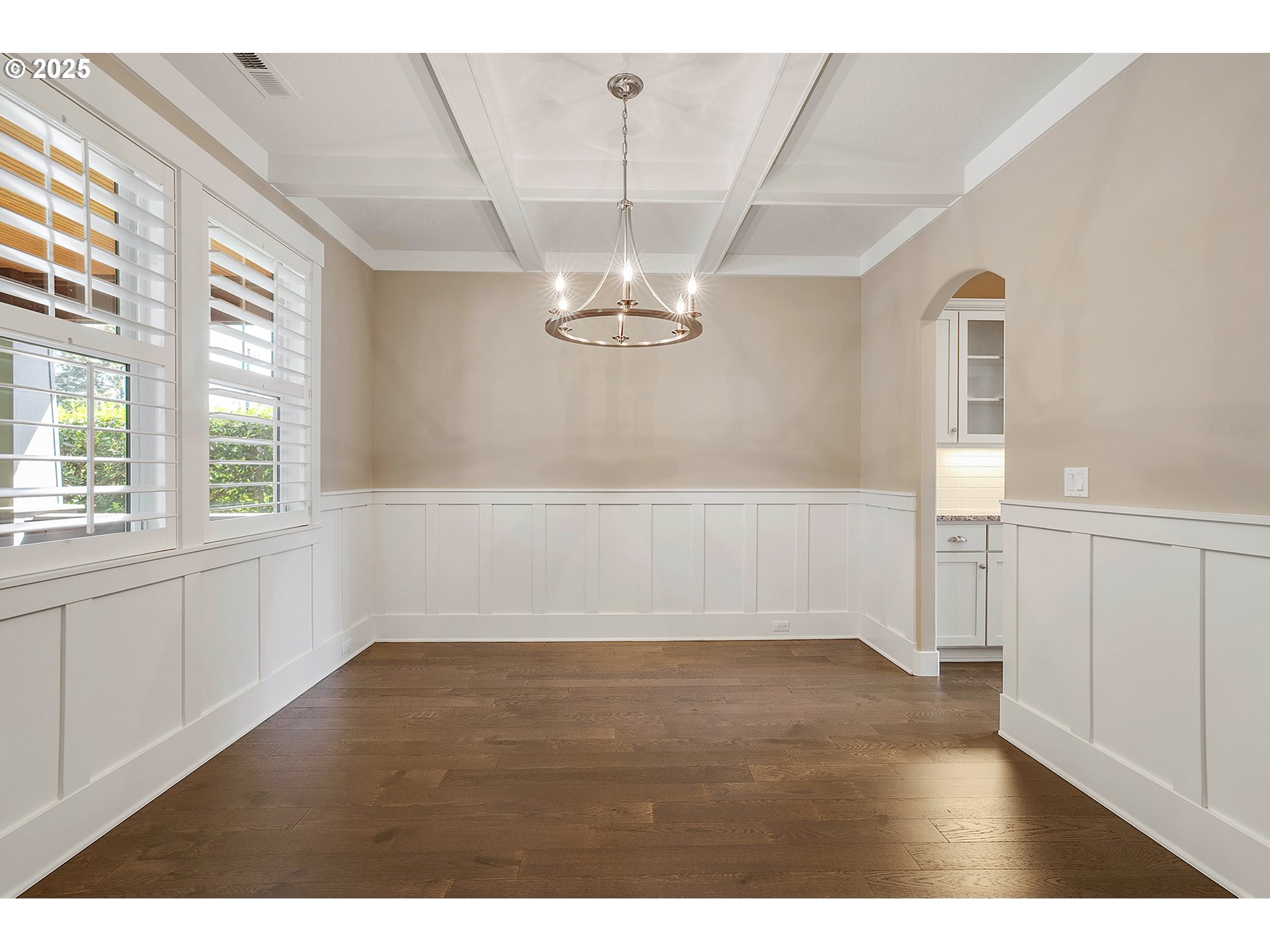 3908 Southwest Spring Garden Street Portland, OR 97219 - Photo 9 of 41 Gallery Image 9