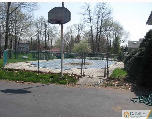 78 Webb Street Edison, NJ 08820 - Photo 6 of 10 Gallery Image 6