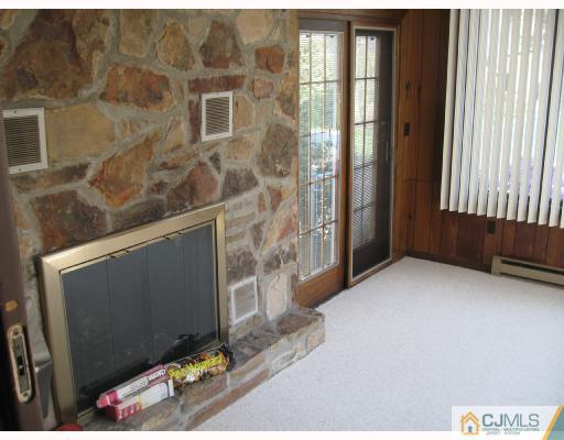 78 Webb Street Edison, NJ 08820 - Photo 8 of 10 Gallery Image 8