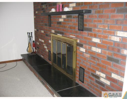 78 Webb Street Edison, NJ 08820 - Photo 9 of 10 Gallery Image 9