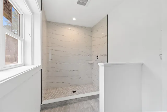 $3,100 | 3112 Parade Road, Laconia, NH 03246