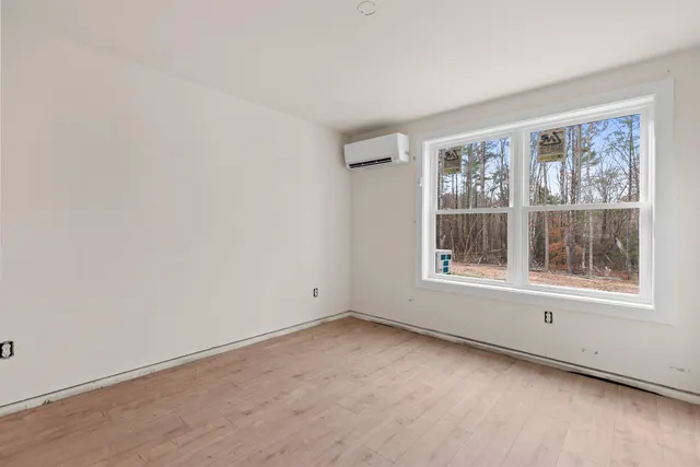 $3,100 | 3112 Parade Road, Laconia, NH 03246