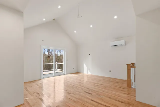 $3,100 | 3112 Parade Road, Laconia, NH 03246