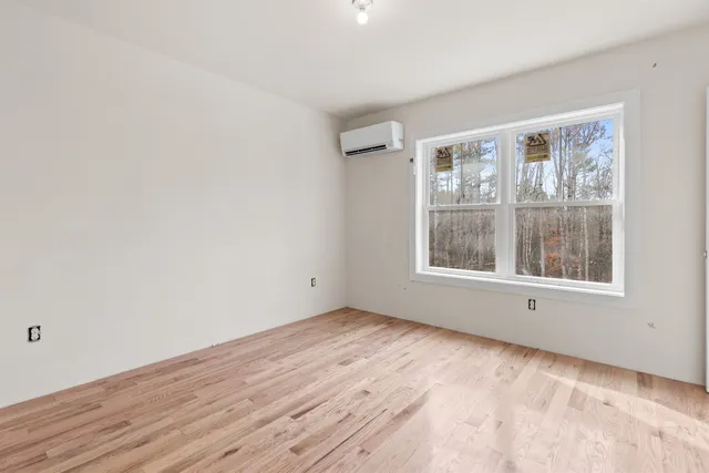 $3,100 | 3112 Parade Road, Laconia, NH 03246