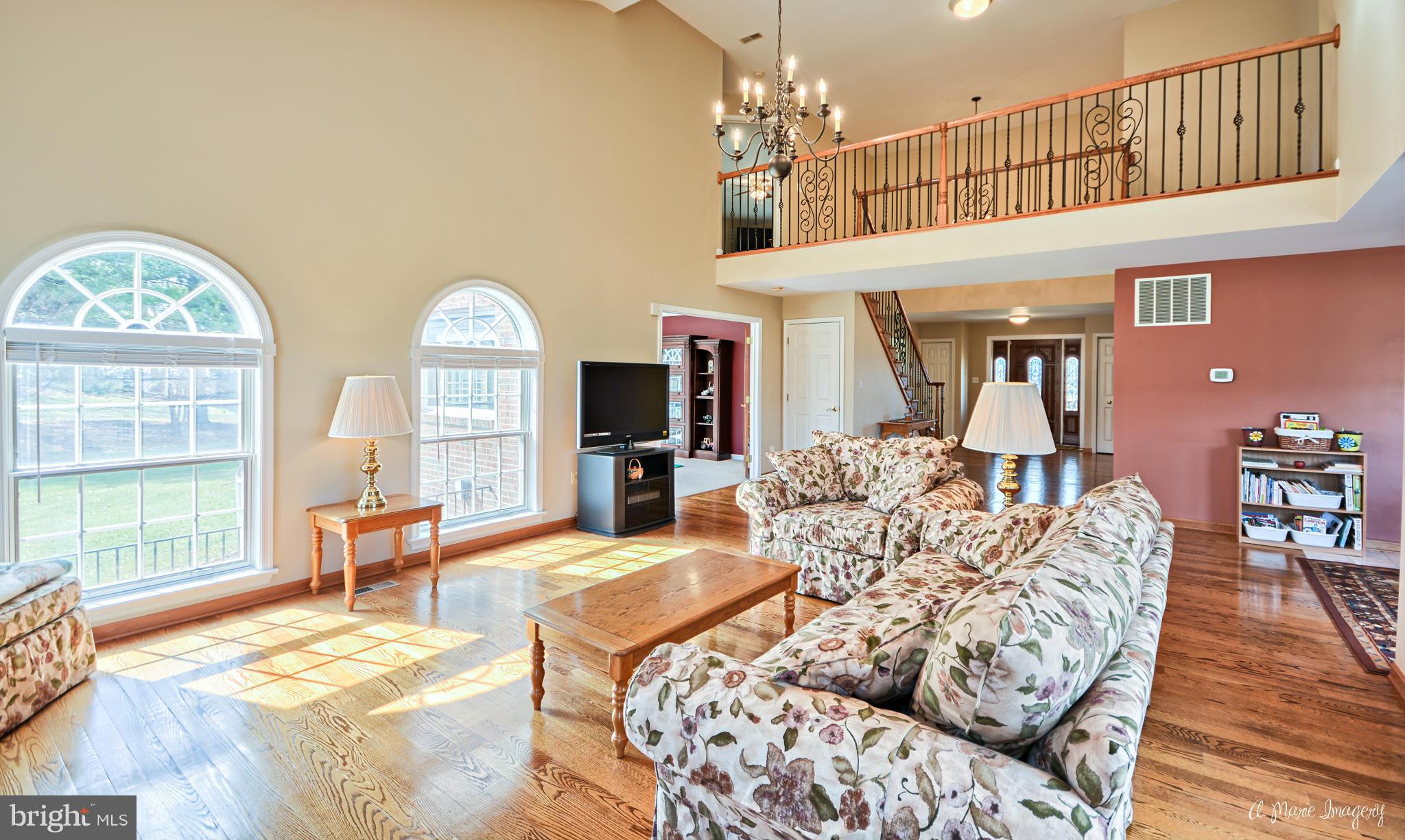 3609 Fry Road Jefferson, MD 21755 - Photo 14 of 30 Living Room