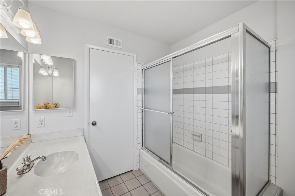 10741 Brookfield Road Chatsworth, CA 91311 - Photo 32 of 41
