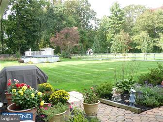 524 Kutcher Road Southampton, PA 18966 - Photo 7 of 12 Exterior Back
