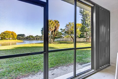 $282,500 | 1266 South Military Trail, Unit 517, Deerfield Beach, FL 33442