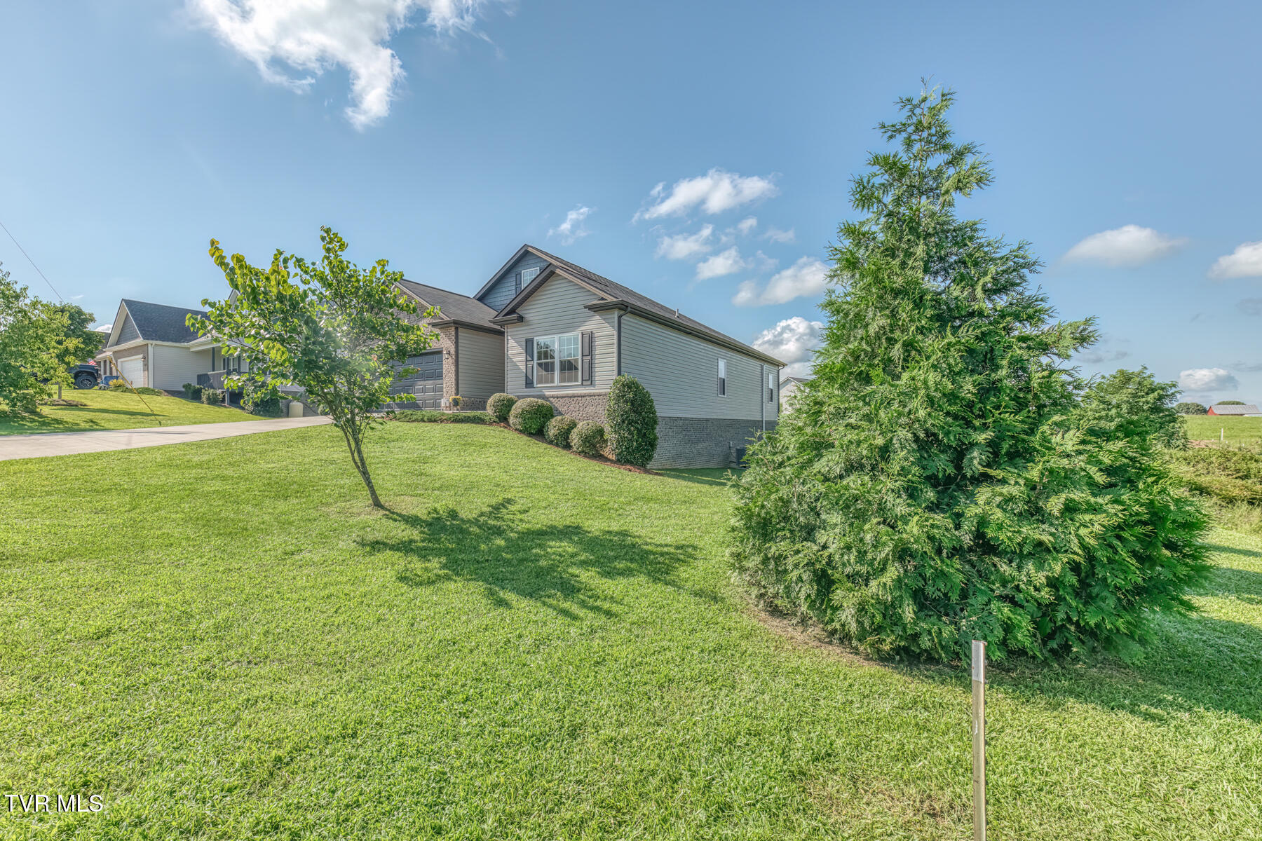 171 Anderson Road Jonesborough, TN 37659 - Photo 3 of 65 171 Anderson Rd-62