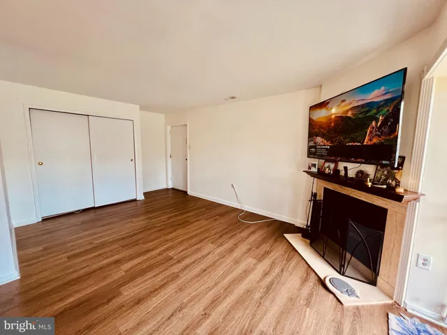 $193,500 | 118 Mountain Road, Unit 1A, Glen Burnie, MD 21060