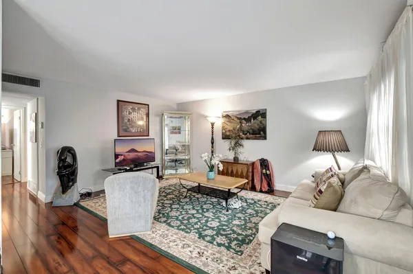$1,500 | 288 Tuscany Lane, Delray Beach, FL 33446