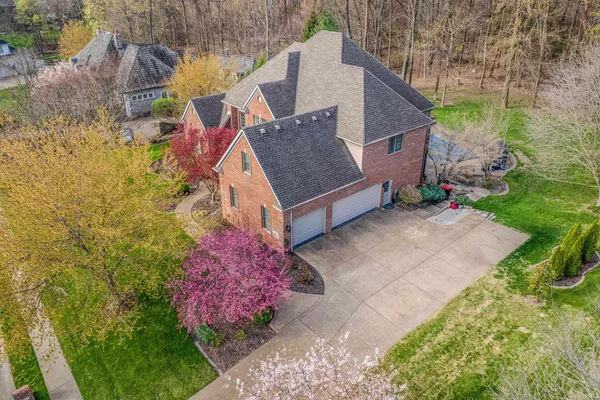 $1,237,000 | 8633 Copper Creek Drive, Newburgh, IN 47630
