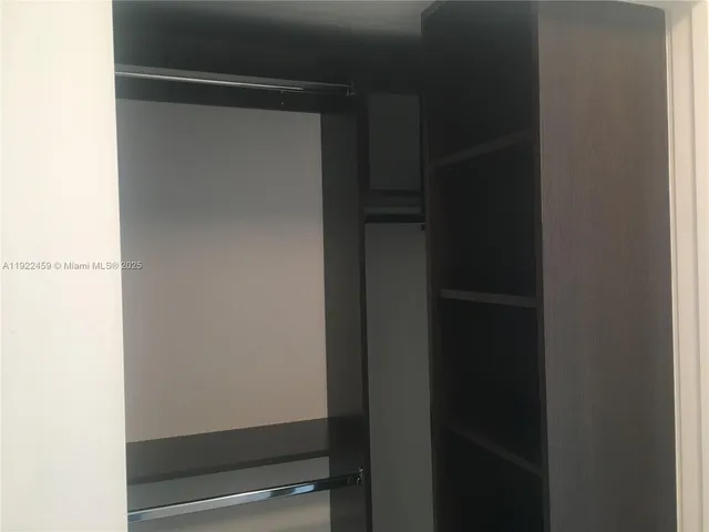 $539,900 | 6000 Collins Avenue, Unit 521, Miami Beach, FL 33140