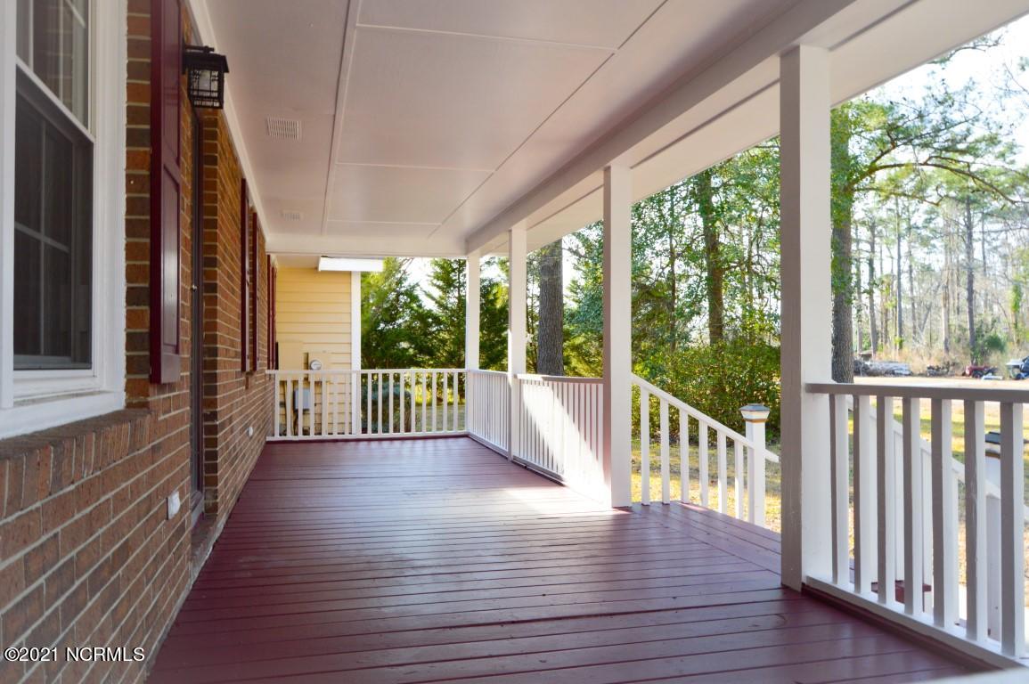 511 Edwards Road Jacksonville, NC 28540 - Photo 6 of 94 511 Edwards (14)