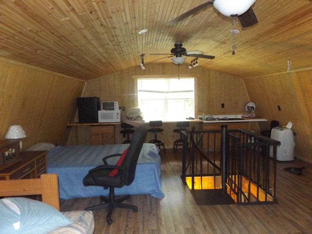 2100 Marian Road Dugspur, VA 24325 - Photo 32 of 41 Gallery Image 32