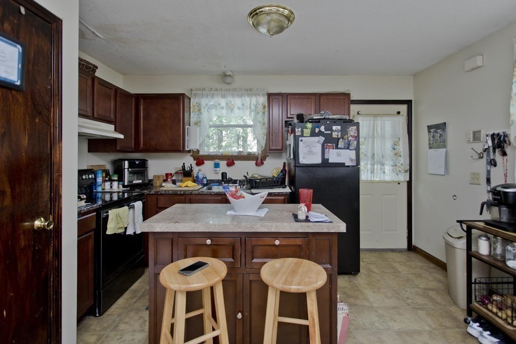 116-118 Methuen Street Springfield, MA 01119 - Photo 16 of 30 Gallery Image 16