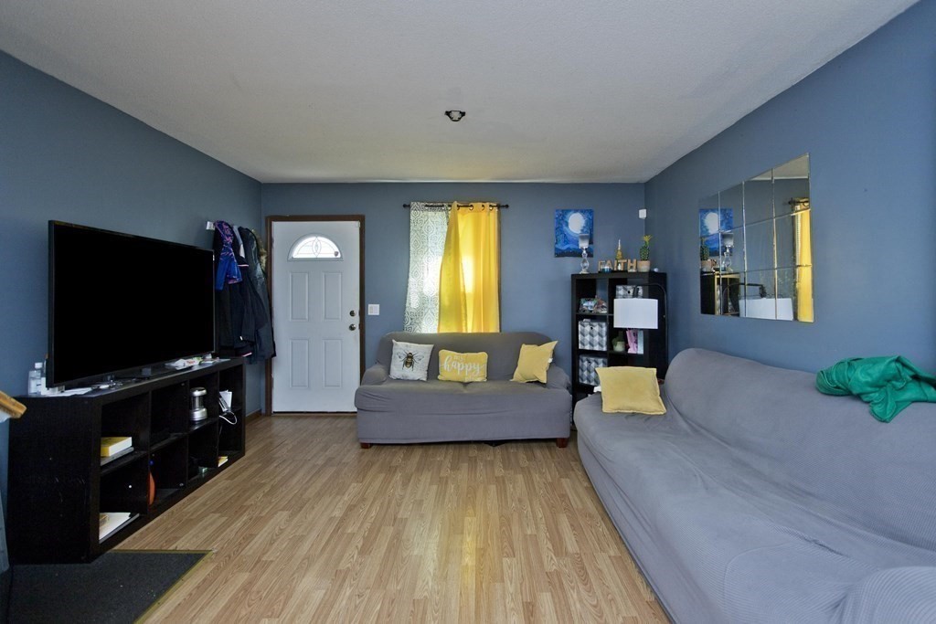 116-118 Methuen Street Springfield, MA 01119 - Photo 7 of 30 Gallery Image 7