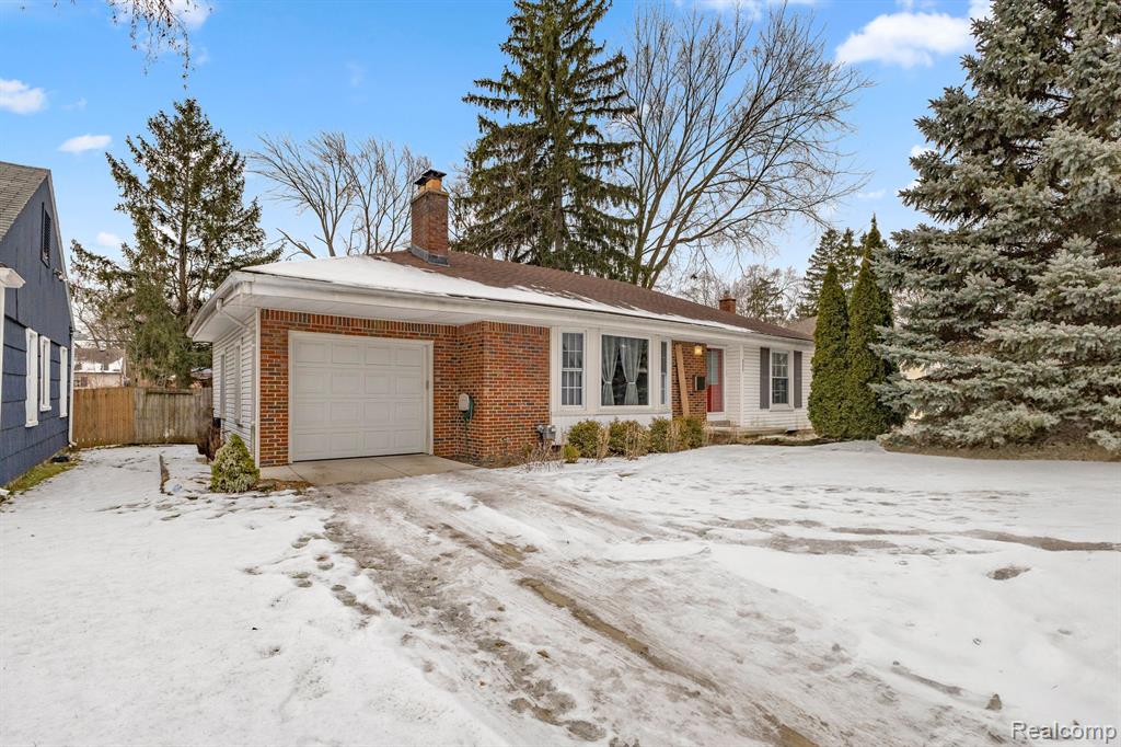 4255 Samoset Road Royal Oak, MI 48073 - Photo 1 of 38