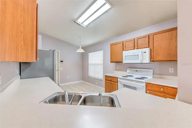 $375,000 | 2703 Breakwater Court, Brandon, FL 33511