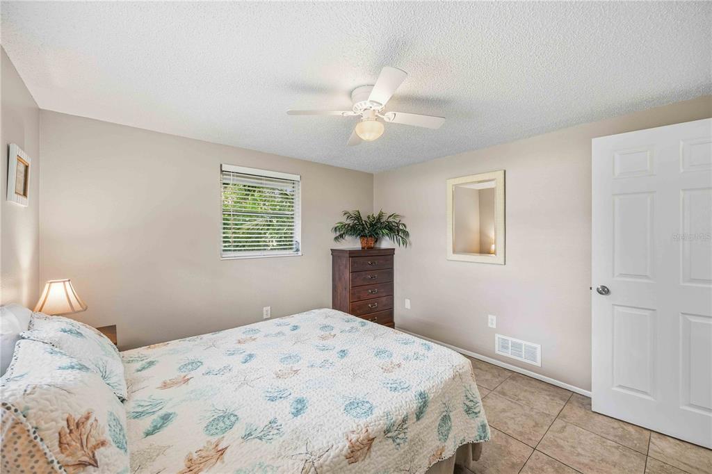 131 Dartmouth Road Venice, FL 34293 - Photo 19 of 35