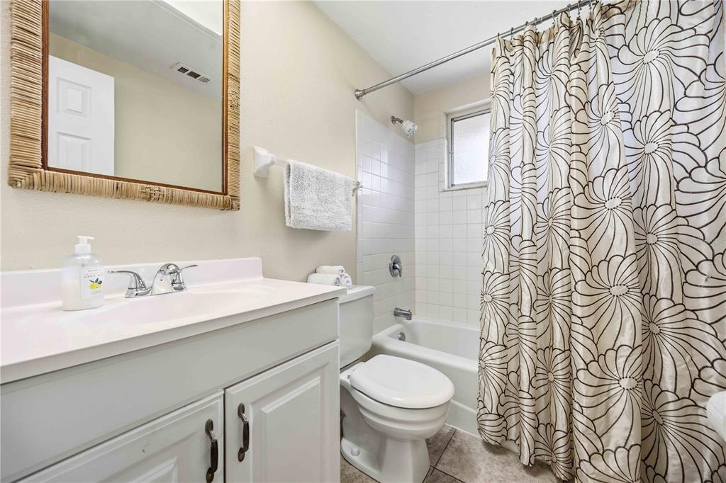 131 Dartmouth Road Venice, FL 34293 - Photo 21 of 35