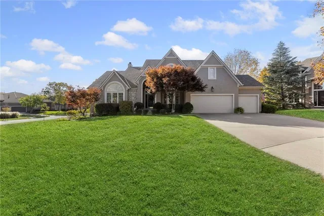 $675,000 | 12014 West 139th Terrace, Overland Park, KS 66221