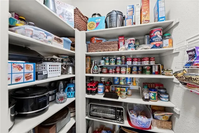 $675,000 | 12014 West 139th Terrace, Overland Park, KS 66221