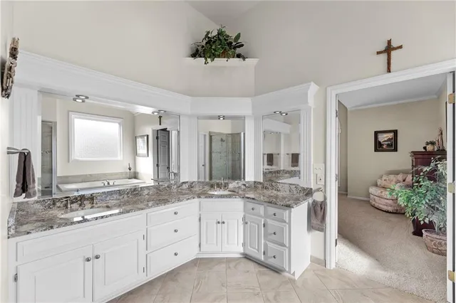 $675,000 | 12014 West 139th Terrace, Overland Park, KS 66221