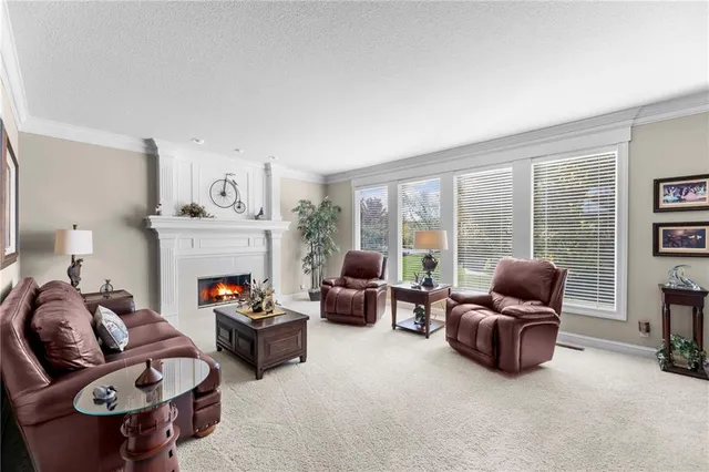 $675,000 | 12014 West 139th Terrace, Overland Park, KS 66221