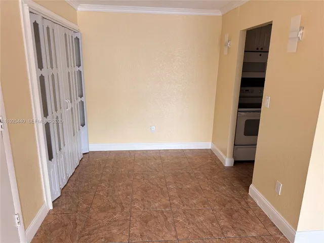 $1,949 | 8011 West 6th Avenue, Unit J, Hialeah, FL 33014