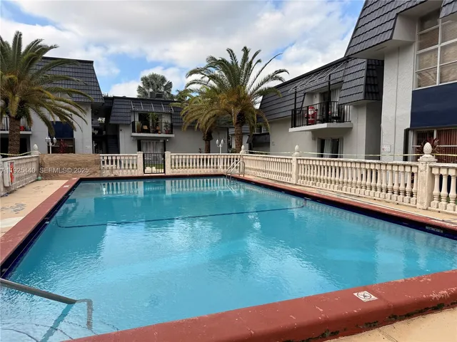 $1,949 | 8011 West 6th Avenue, Unit J, Hialeah, FL 33014