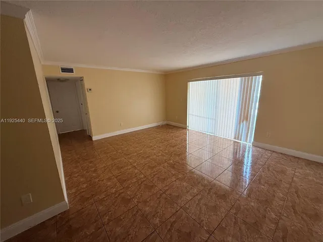 $1,949 | 8011 West 6th Avenue, Unit J, Hialeah, FL 33014